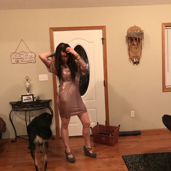 Meet your Posher, Autumn Amore - Picture 2 of 8